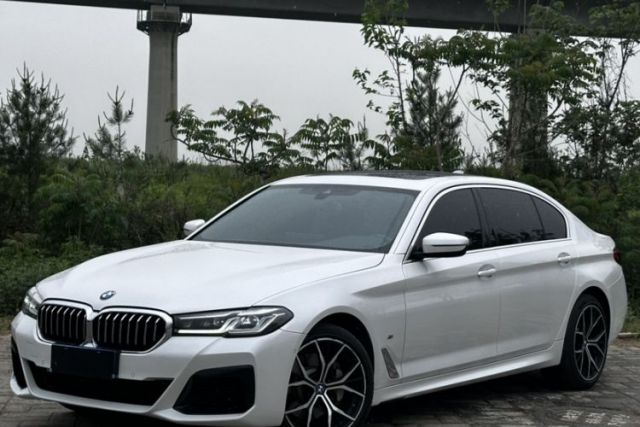 Used BMW 5 Series 2022 Restyled 530Li Leading Edition M Sport Package