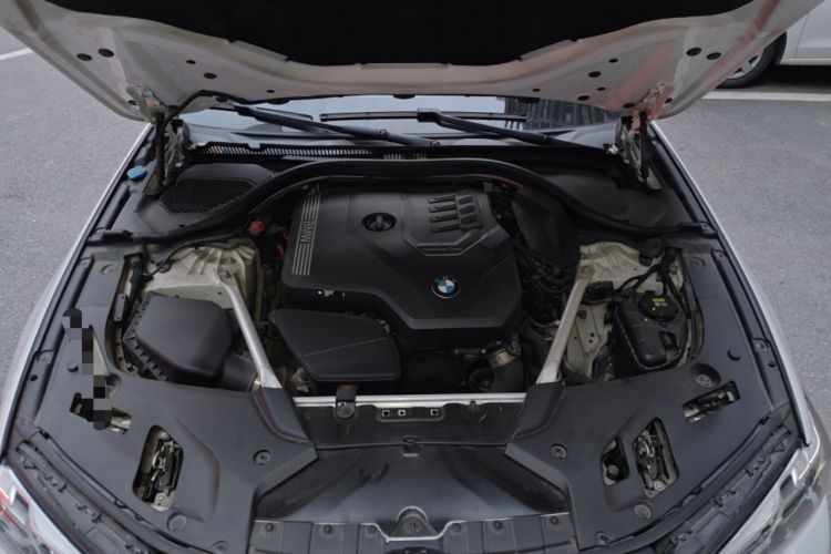 Used BMW 5 Series 2022 Restyled 525Li M Sport Package Engine Bay