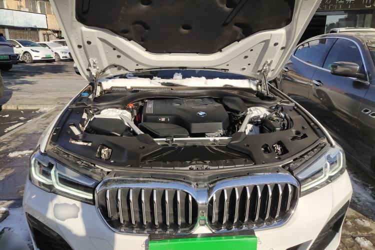 Used BMW 5 Series 2022 Second Facelift 525i M Sport Package Engine Bay