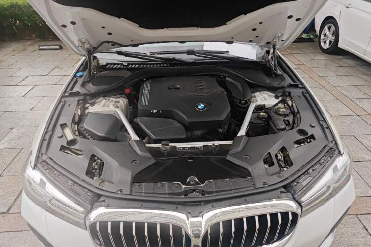 Used BMW 5 Series 2022 Restyled 530Li Leading Edition M Sport Package Engine Bay