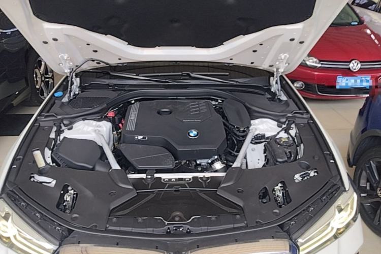 Used BMW 5 Series 2022 Second Facelift 525Li M Sport Package Engine Bay