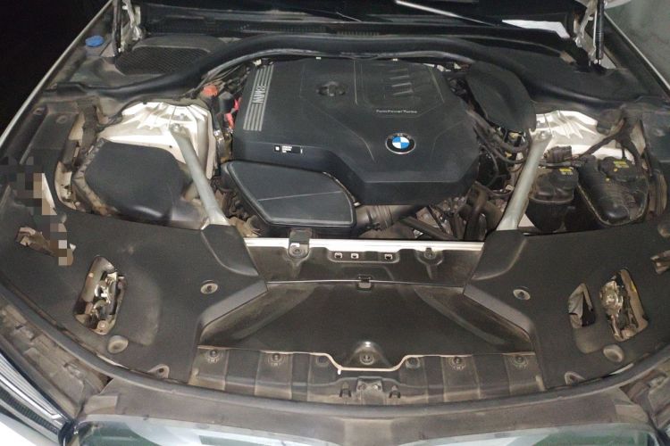Used BMW 5 Series 2022 Second Facelift 530Li Luxury Version M Sport Package Engine Bay