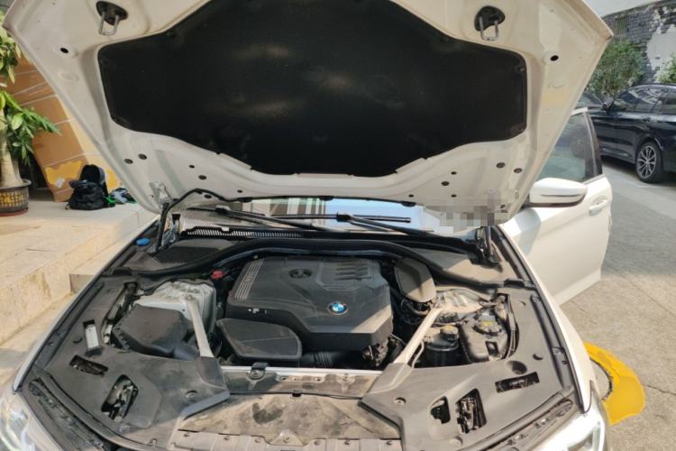 Used BMW 5 Series 2022 Second Facelift 530Li Leading Edition M Sport Package Engine Bay