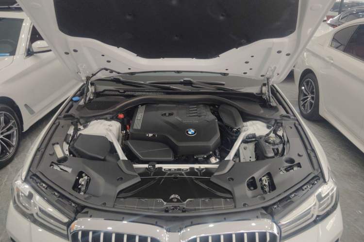 Used BMW 5 Series 2022 Restyled 525Li M Sport Package Engine Bay