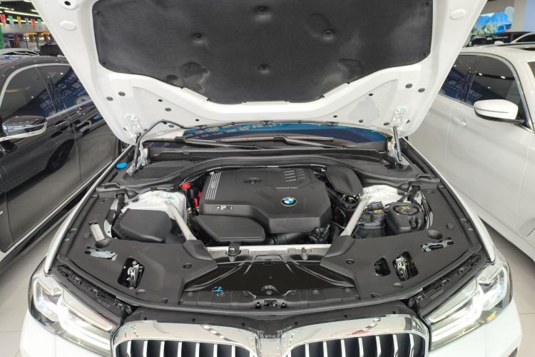 Used BMW 5 Series 2022 Restyled 530Li Leading Edition M Sport Package Engine Bay
