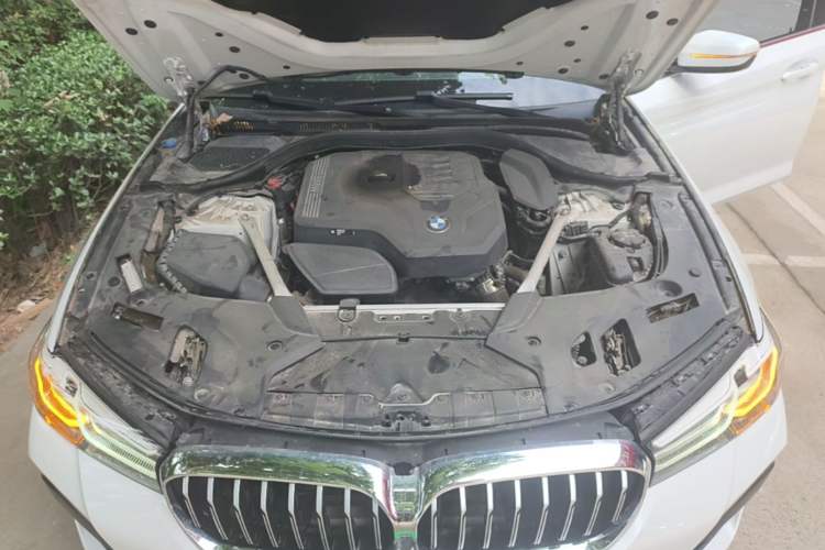 Used BMW 5 Series 2022 Second Facelift 525Li M Sport Package Engine Bay