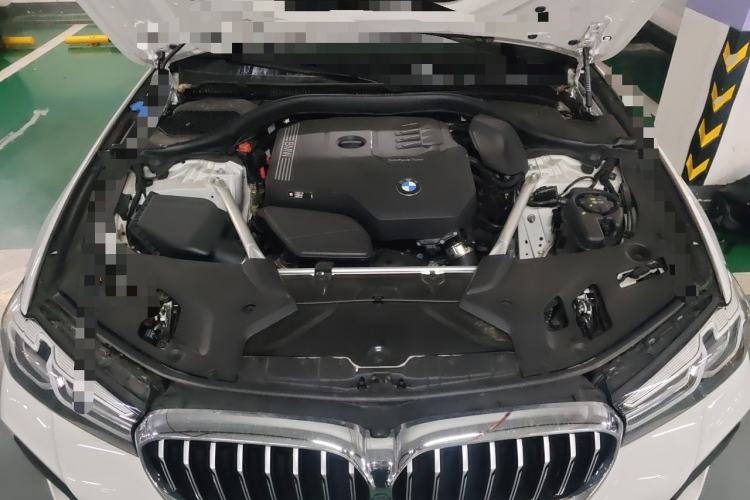 Used BMW 5 Series 2022 Restyled 525i M Sport Package Engine Bay
