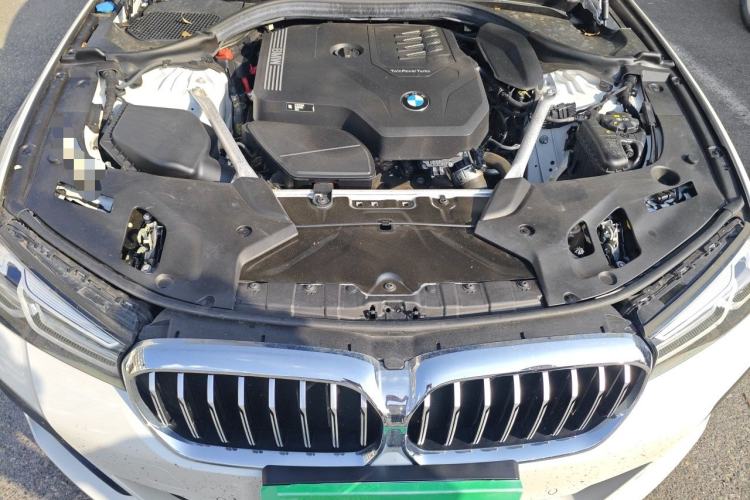 Used BMW 5 Series 2022 Second Facelift 525Li M Sport Package Engine Bay