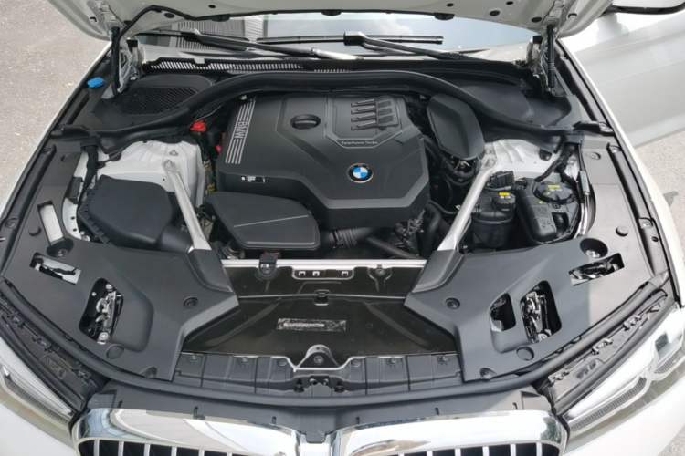 Used BMW 5 Series 2022 Updated 530Li Leading Edition Luxury Package Engine Bay