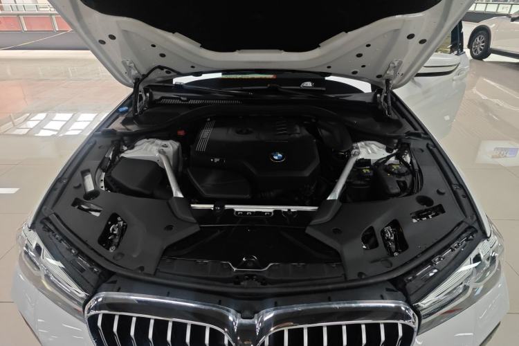 Used BMW 5 Series 2022 Restyled 530Li Leading Edition M Sport Package Engine Bay