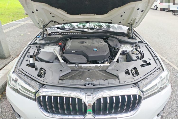 Used BMW 5 Series 2022 Second Facelift 525Li Luxury Package Engine Bay