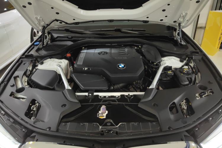 Used BMW 5 Series 2022 Second Facelift 530Li Leading Edition M Sport Package Engine Bay