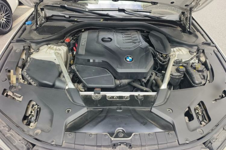 Used BMW 5 Series 2022 530Li Leading Luxury Package Engine Bay