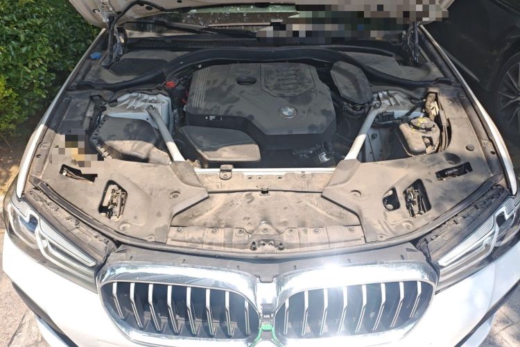 Used BMW 5 Series 2022 Second Facelift 525Li M Sport Package Engine Bay