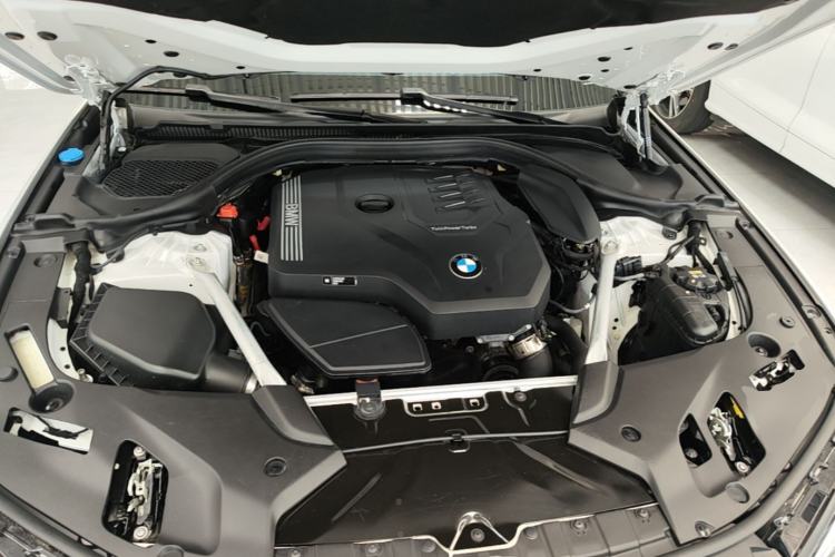 Used BMW 5 Series 2022 Restyled 525Li M Sport Package Engine Bay