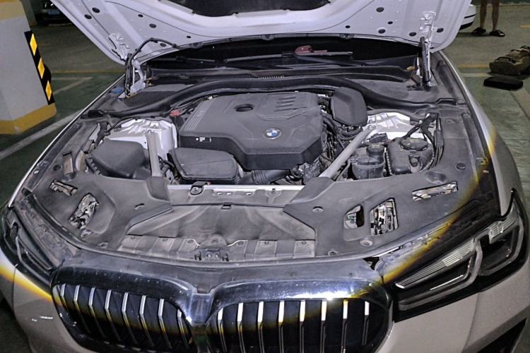 Used BMW 5 Series 2022 Restyled 530Li Leading Edition M Sport Package Engine Bay