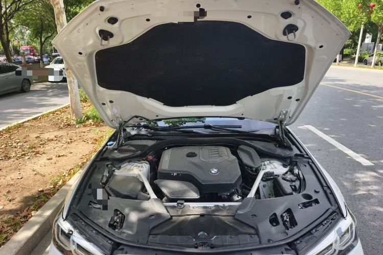 Used BMW 5 Series 2022 Second Facelift 525Li M Sport Package Engine Bay