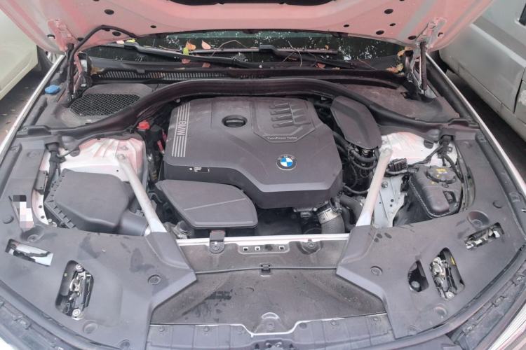 Used BMW 5 Series 2022 525Li M Sport Package Engine Bay