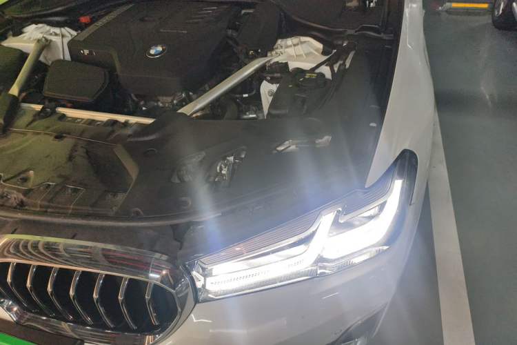 Used BMW 5 Series 2022 525Li Luxury Package Engine Bay Left