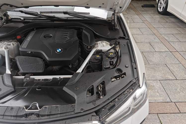 Used BMW 5 Series 2022 Restyled 530Li Leading Edition M Sport Package Engine Bay Left