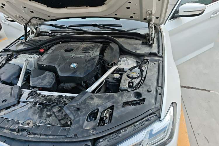 Used BMW 5 Series 2022 Restyled 530Li Leading Edition M Sport Package Engine Bay Left