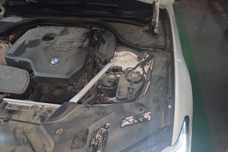 Used BMW 5 Series 2022 Restyled 530Li Leading Edition M Sport Package Engine Bay Left
