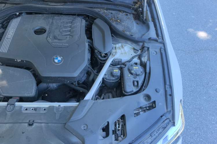 Used BMW 5 Series 2022 Restyled 530Li Leading Edition M Sport Package Engine Bay Left