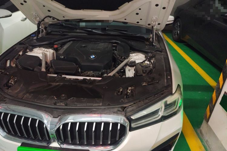 Used BMW 5 Series 2022 525Li M Sport Package Engine Bay Left