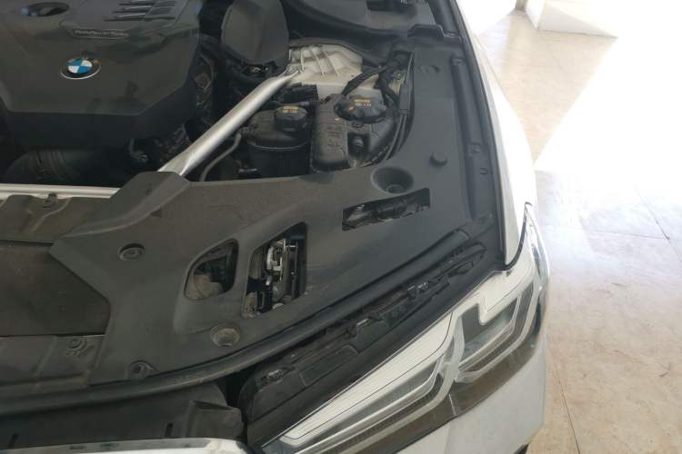 Used BMW 5 Series 2022 Restyled 530Li Leading Edition M Sport Package Engine Bay Left