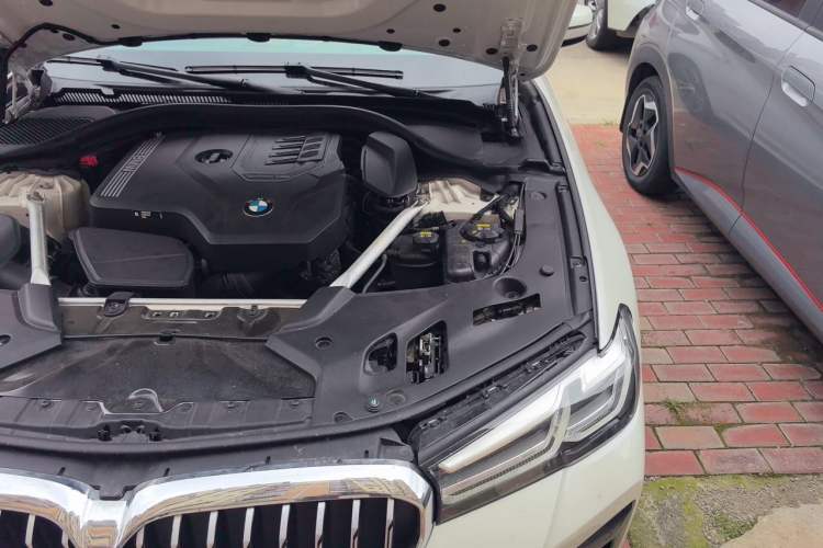 Used BMW 5 Series 2022 Restyled 530Li Leading Edition M Sport Package Engine Bay Left