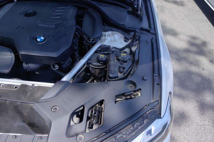 Used BMW 5 Series 2022 Revised Version 530Li xDrive M Sport Package Engine Bay Left