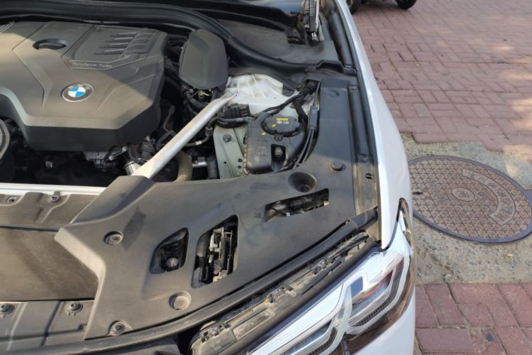 Used BMW 5 Series 2022 Restyled 525Li M Sport Package Engine Bay Left