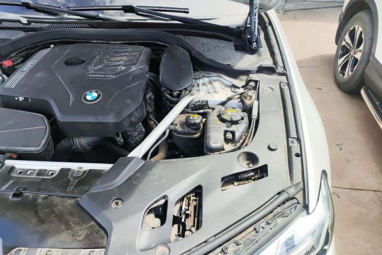 Used BMW 5 Series 2022 Updated 530Li Leading Edition Luxury Package Engine Bay Left