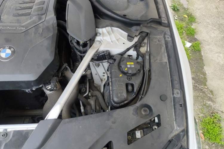 Used BMW 5 Series 2022 Restyled 525Li Luxury Package Engine Bay Left