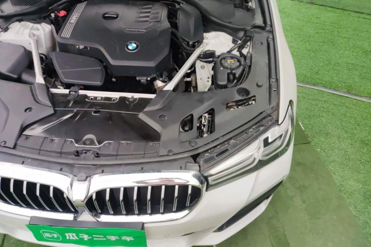 Used BMW 5 Series 2022 525Li M Sport Package Engine Bay Left