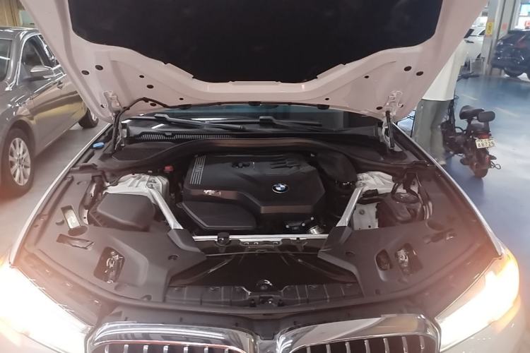 Used BMW 5 Series 2022 Restyled 525Li Luxury Package Engine Bay