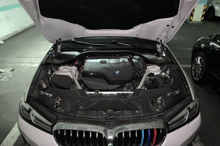 Used BMW 5 Series 2022 Second Facelift 530Li xDrive Luxury Package Engine Bay