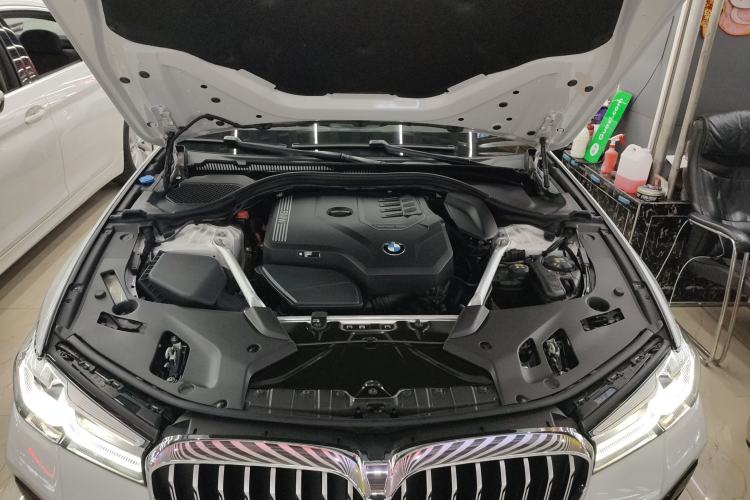 Used BMW 5 Series 2022 Second Facelift 530Li xDrive M Sport Package Engine Bay
