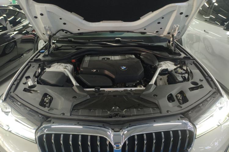 Used BMW 5 Series 2022 Restyled 525Li Luxury Package Engine Bay