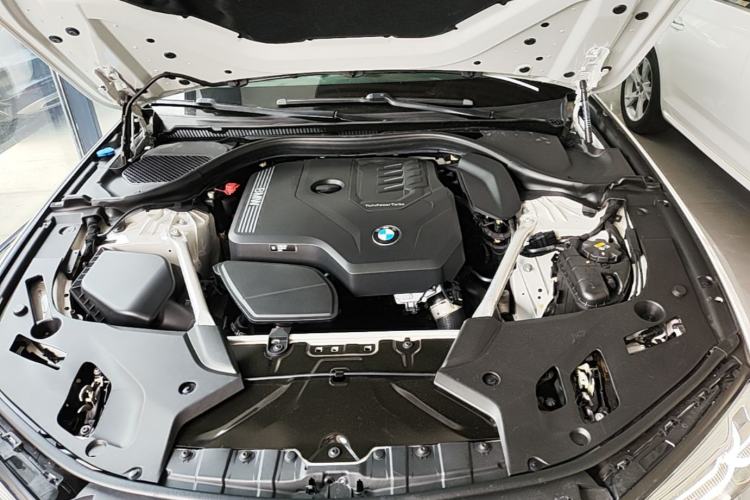 Used BMW 5 Series 2022 Restyled 525Li M Sport Package Engine Bay