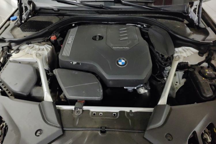 Used BMW 5 Series 2022 Restyled 525Li M Sport Package Engine Bay