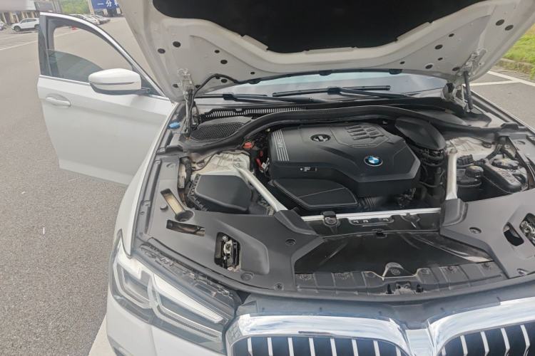 Used BMW 5 Series 2022 Restyled 530Li Leading Edition M Sport Package Engine Bay Right