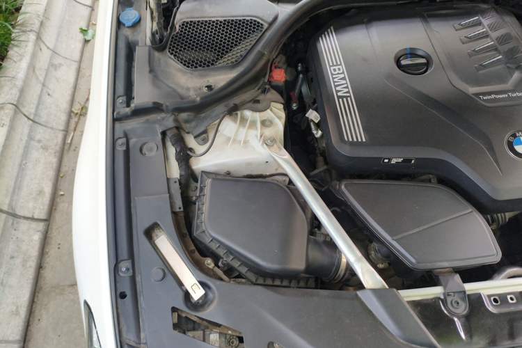 Used BMW 5 Series 2022 Restyled 530Li Leading Edition M Sport Package Engine Bay Right
