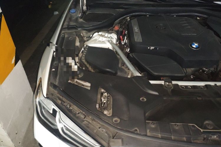 Used BMW 5 Series 2022 Second Facelift 530Li Luxury Version M Sport Package Engine Bay Right