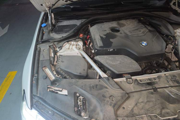 Used BMW 5 Series 2022 Restyled 530Li Leading Edition M Sport Package Engine Bay Right