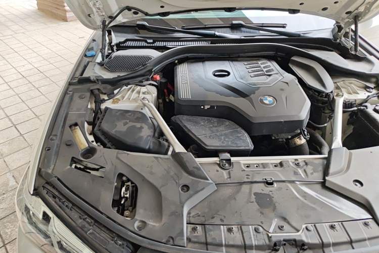 Used BMW 5 Series 2022 Restyled 525Li M Sport Package Engine Bay Right