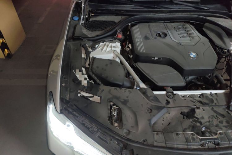 Used BMW 5 Series 2022 Restyled 530Li Leading Edition M Sport Package Engine Bay Right