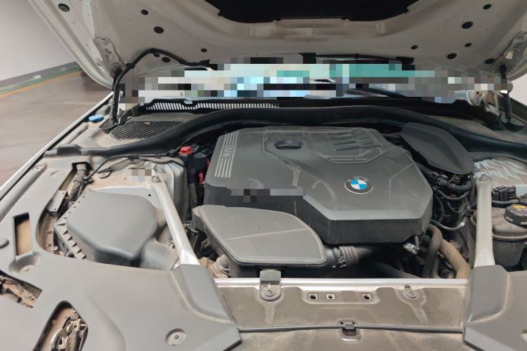 Used BMW 5 Series 2022 Updated 530Li Leading Edition Luxury Package Engine Bay Right