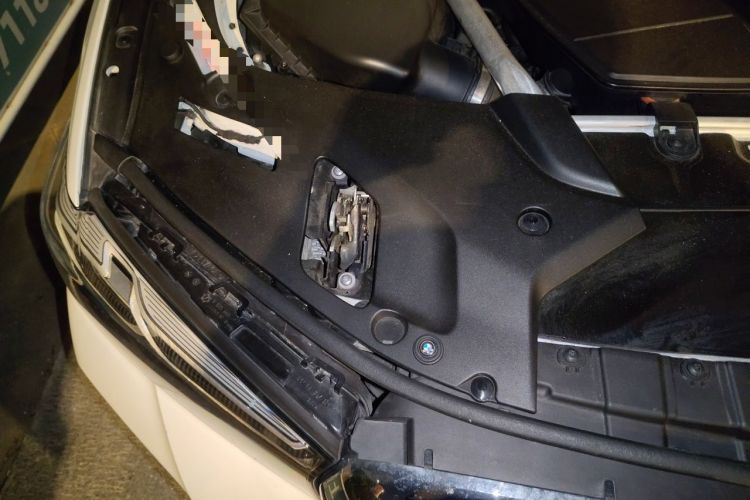 Used BMW 5 Series 2022 Restyled 530Li Leading Edition M Sport Package Engine Bay Right