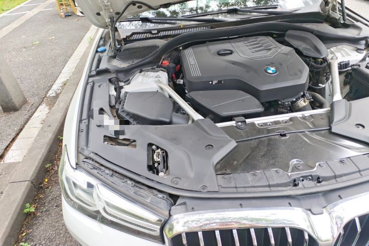 Used BMW 5 Series 2022 Second Facelift 525Li Luxury Package Engine Bay Right